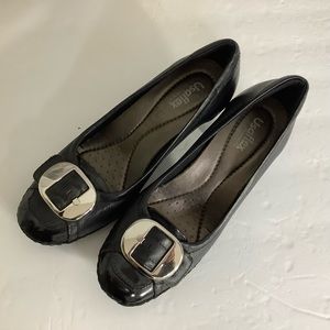 Usaflex Women’s black 2” heels comfort shoes size 6